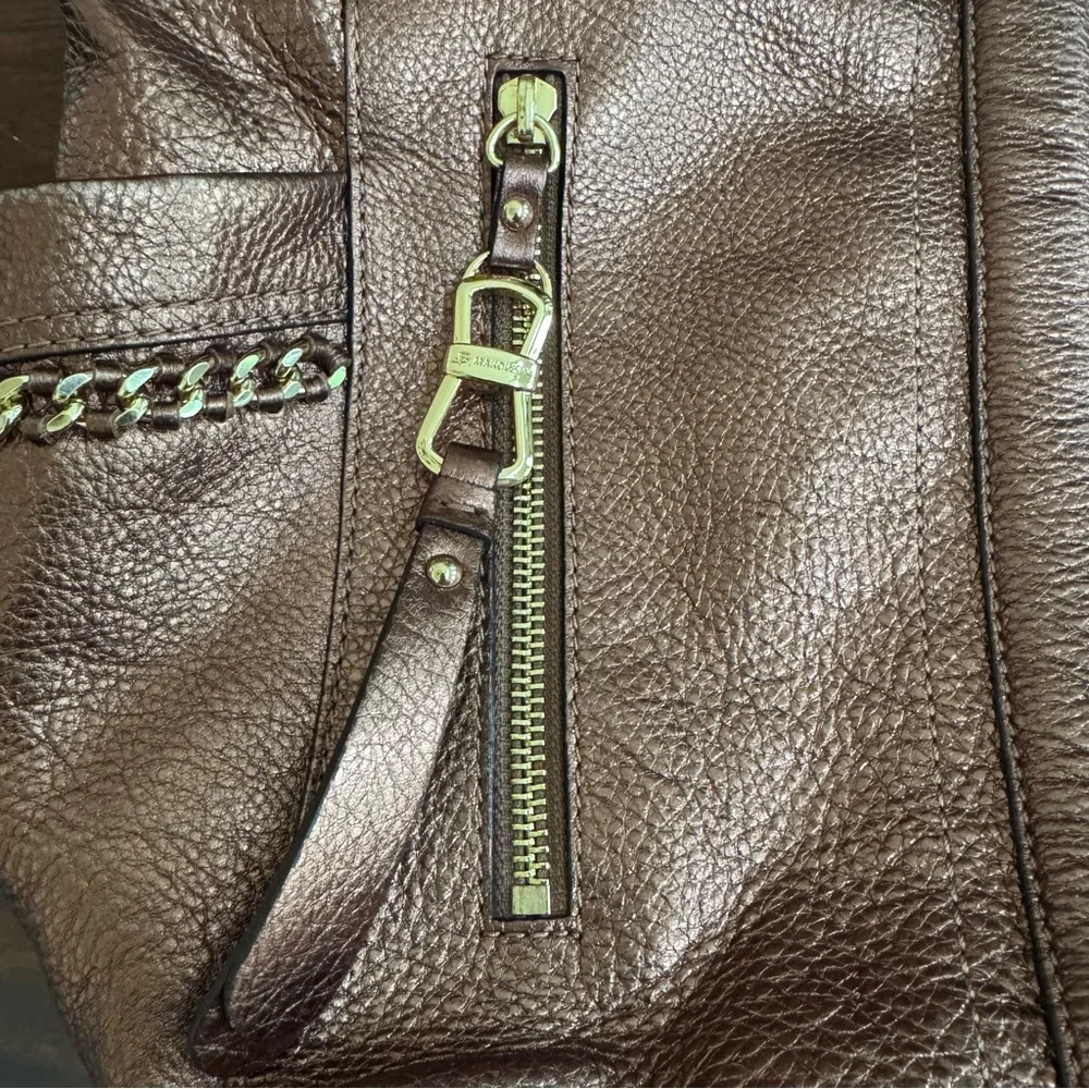 B Makowsky Copper Gold Pebbled Leather Slouchy Hobo Bag